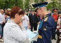 Поздравление родственниками военнослужащих, увольняющихся в запас